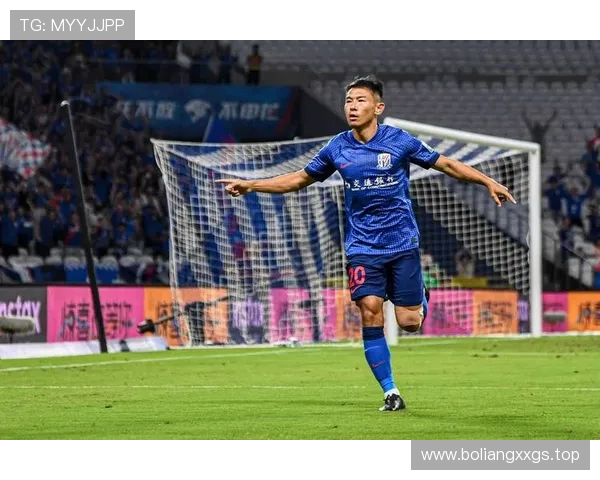 于汉超专注申花争冠不考虑回大连未来计划暂无明确目标